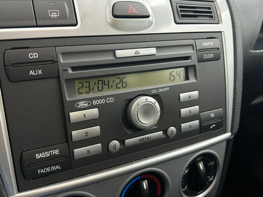 Ford Fiesta occasion 1.3-8v futura | grijs | tweedehands ford fiesta | airc