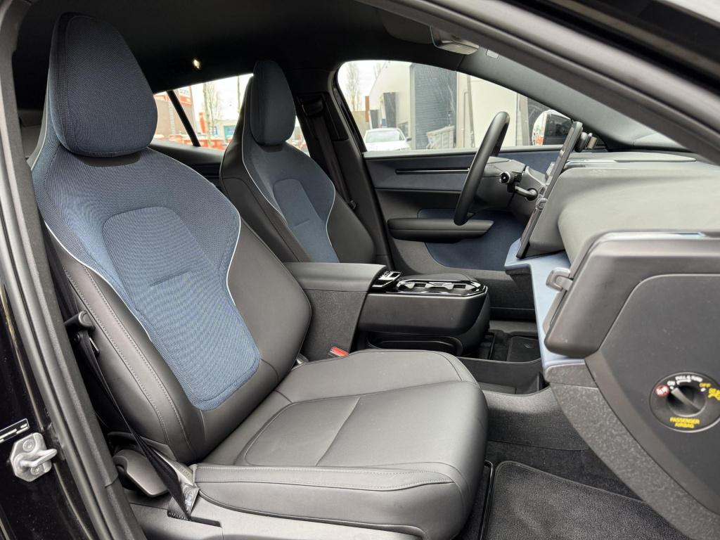 Volvo Ex30 single motor extended range plus 69 kwh soh 98%, nl-auto np. €45