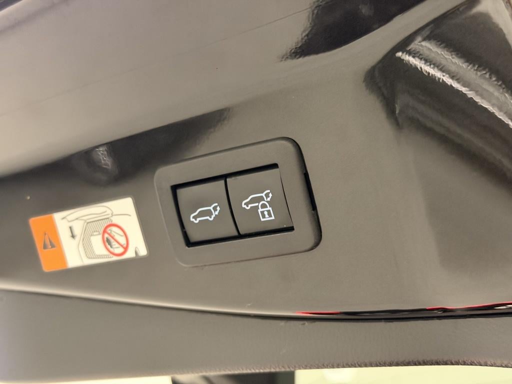 Toyota C-hr 2.0 phev 220 exec