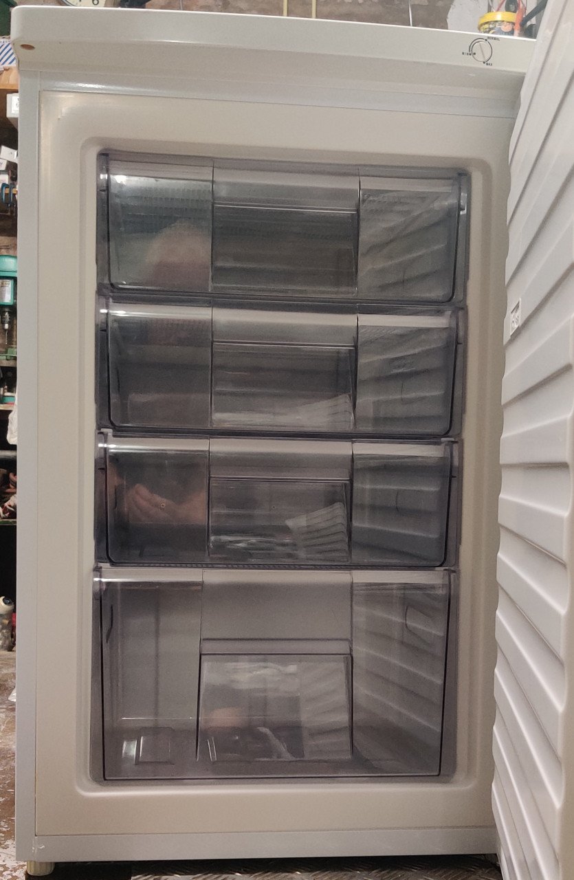 Tafel model diep vries. Whirlpool