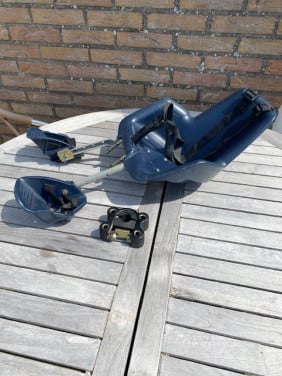 Bobike voorzit stoeltje  met bevestiging in goede staat
