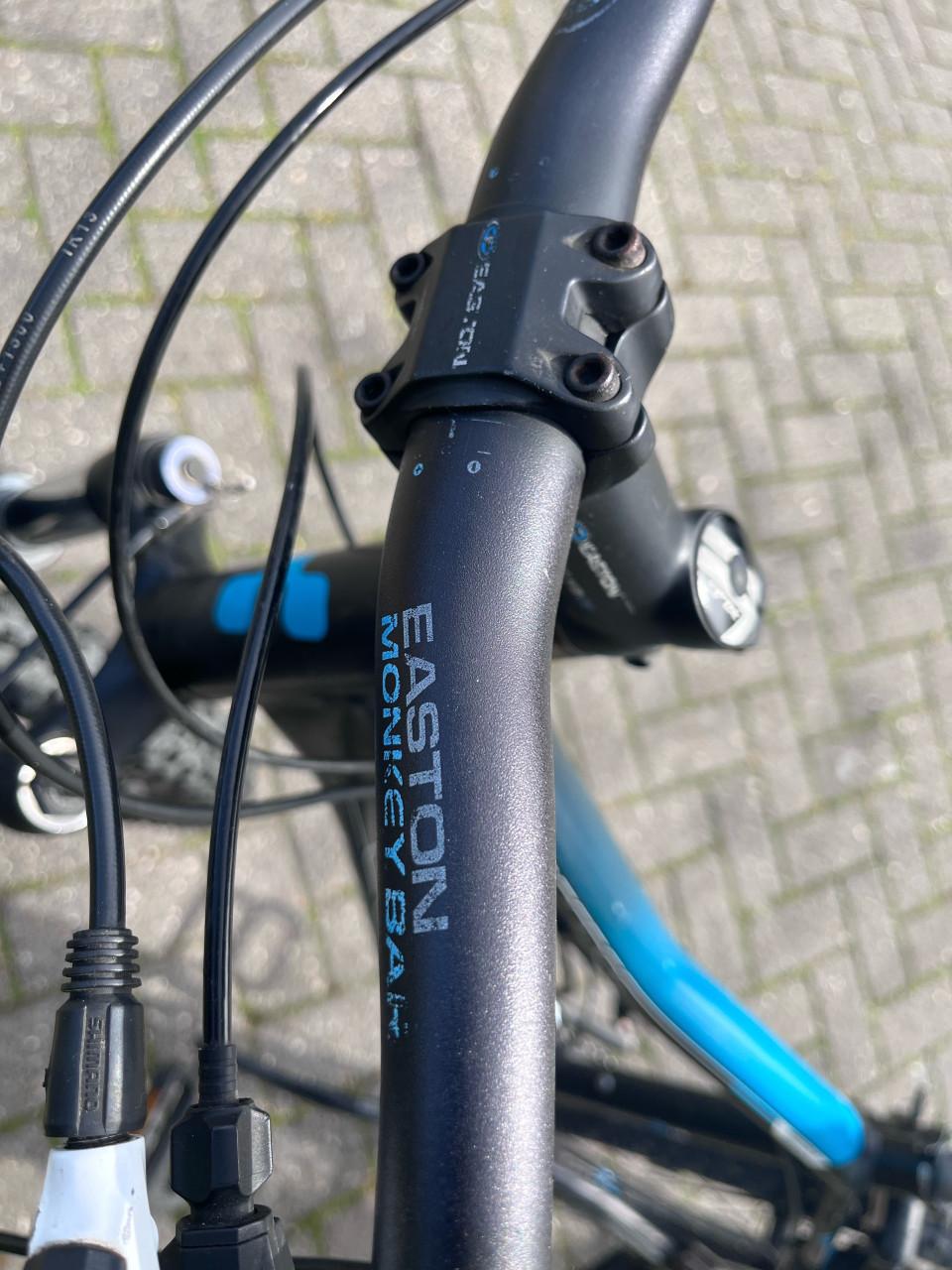 Super mooie Cube Access dames mtb