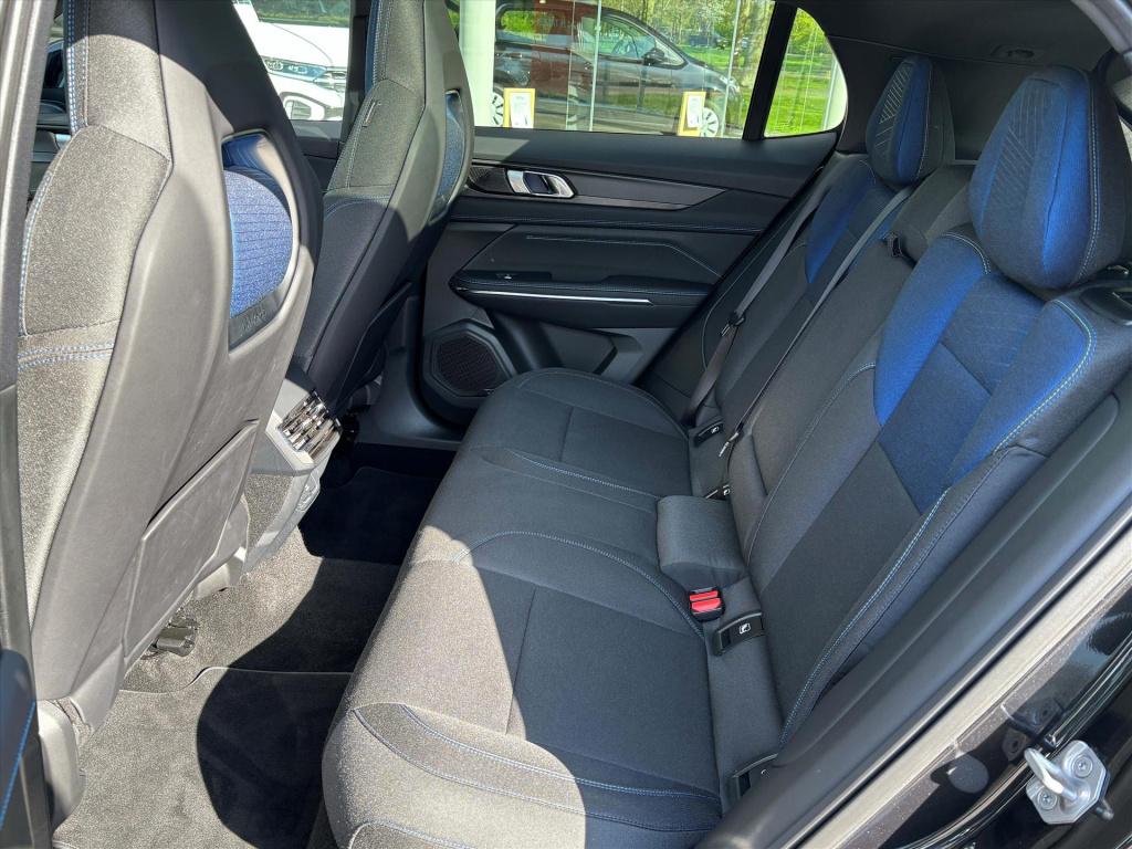 Lynk & Co 01 1.5td 261pk phev 7dcth| schuifdak|navi|my'24| 1e eigenaar| rij