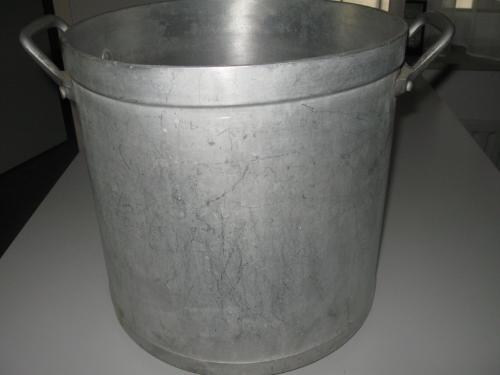 Aluminium pan