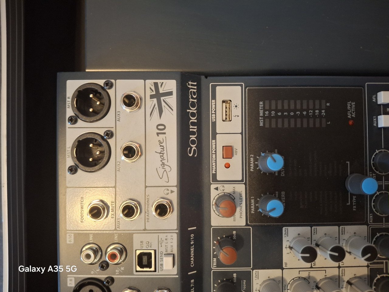Soundtrack Sinature 10 mengtafel+ flightcase