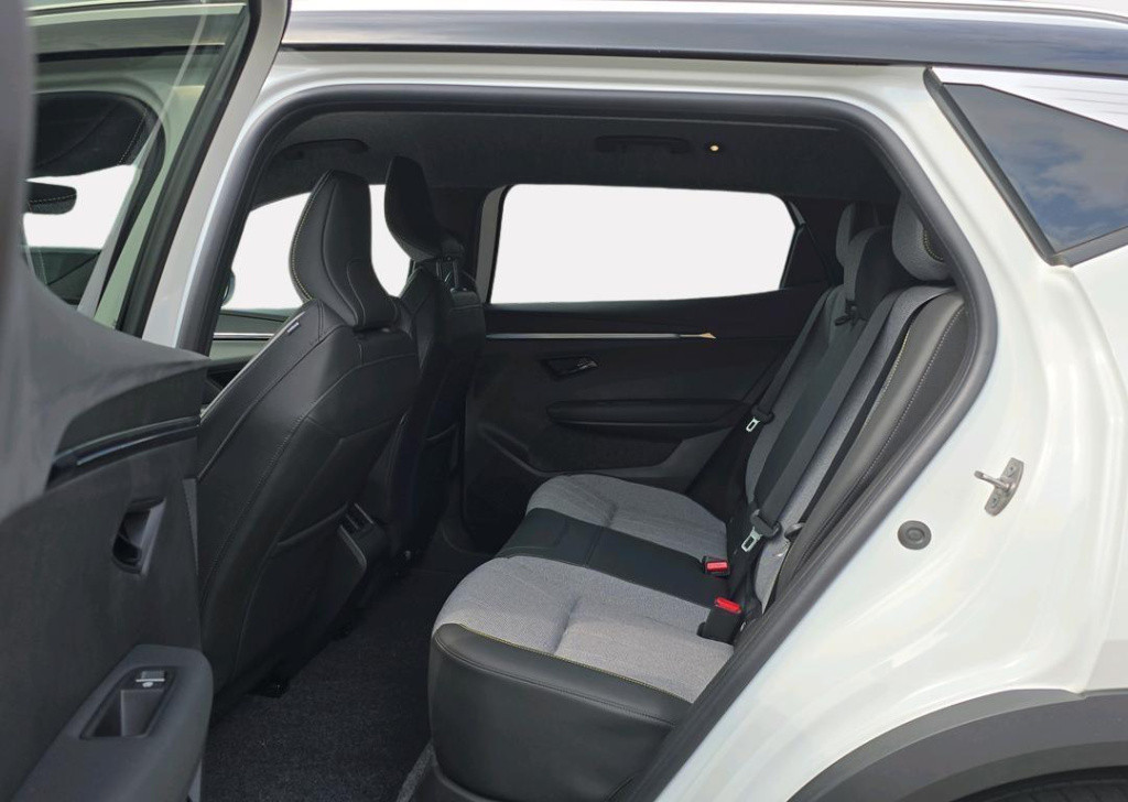 Renault Scenic e-tech ev87 long range techno