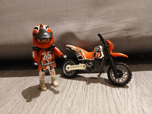 Playmobil motor met coureur, motorcrosser, voor Sinterklaas?