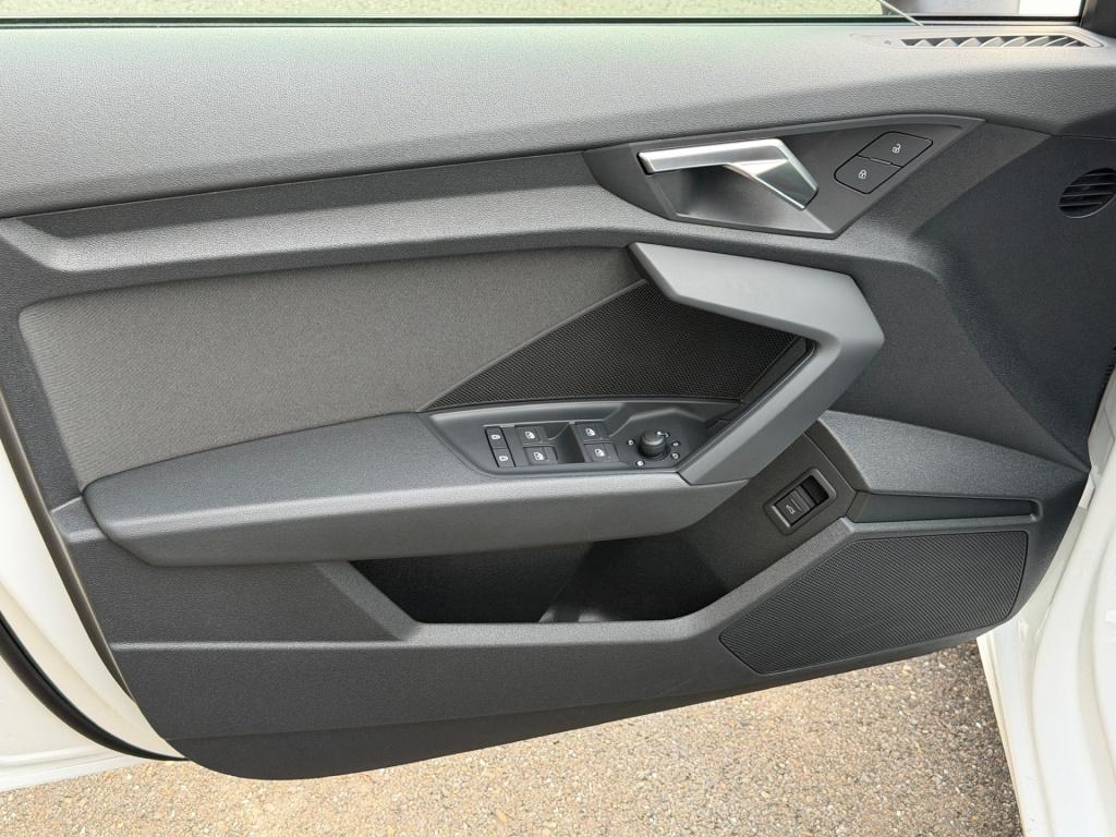 Audi A3 limousine 35 tfsi 150pk s-tronic advanced | camera | adap. cruise |