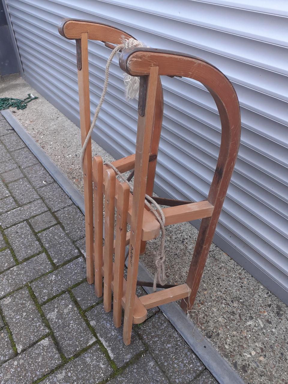 Mooie houten Slee stevige slee helemaal gaaf