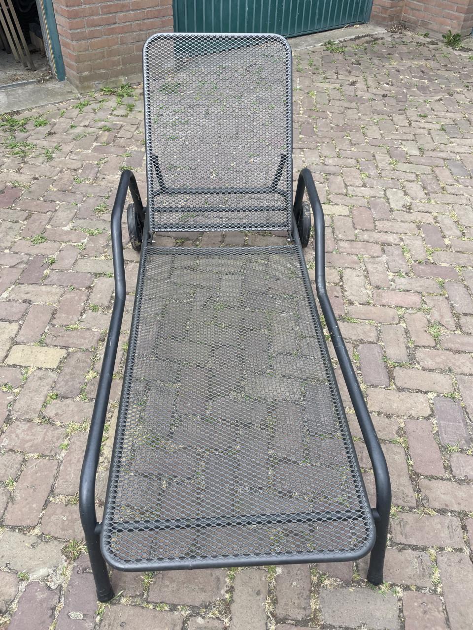 Ligbed/Zonnebed met kussen