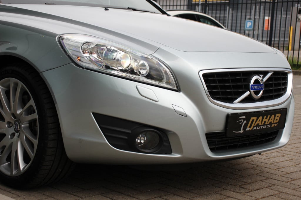 Volvo C70 convertible 2.5 t5 momentum | cruise | 230pk | leder/elec. stoele