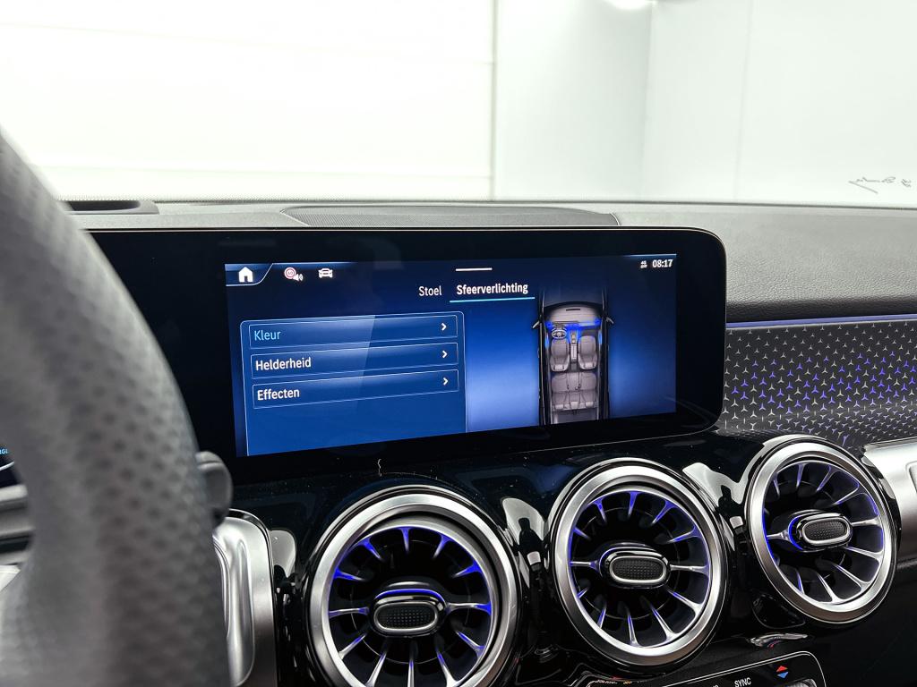 Mercedes-Benz Glb 200 business solution amg 7p. | premium plus | winterpakk