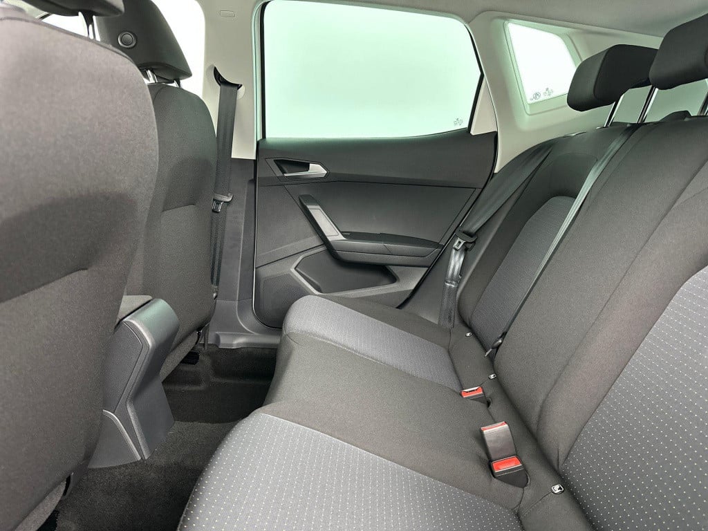 Seat Arona style business connect 1.0 70 kw / 95 pk ecotsi su