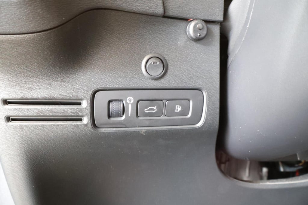 Volvo XC40 1.5 t5 recharge business pro nl auto, carplay, winterpack, keyle