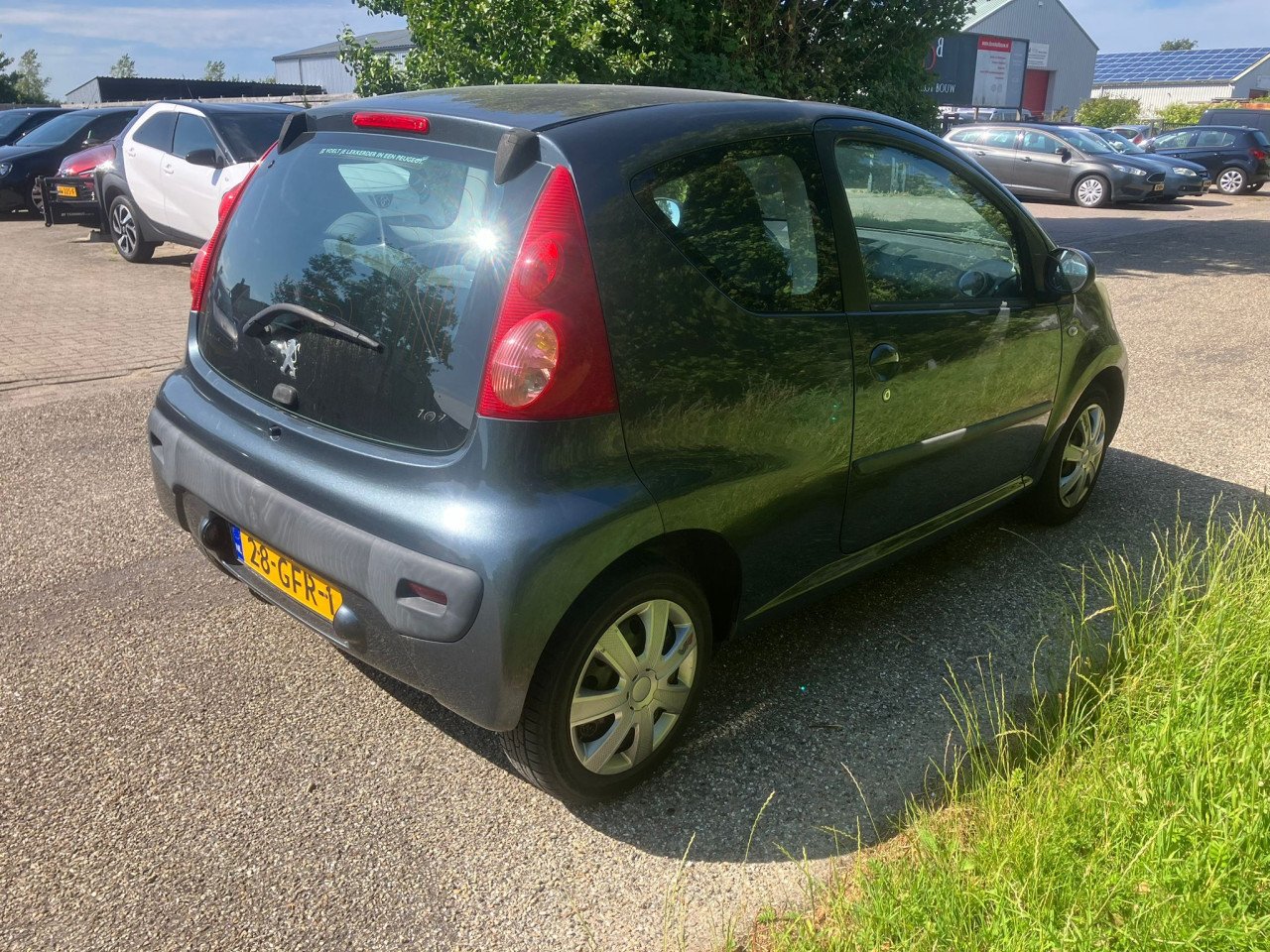 Peugeot 107 1.0