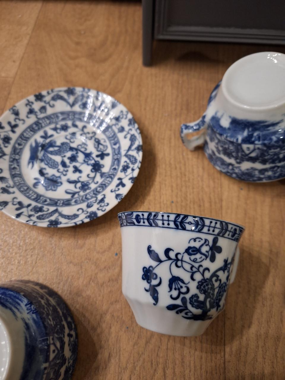 Diverse brocante blauw-wit