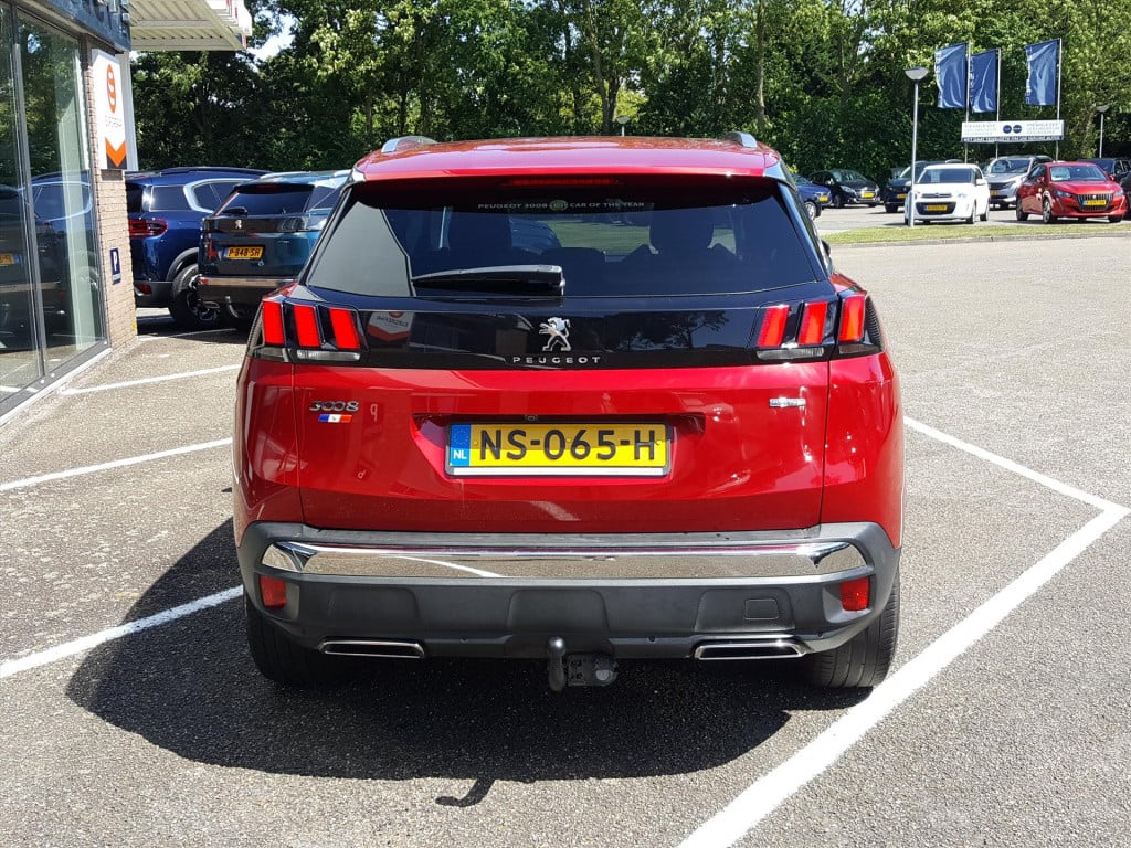 Peugeot 3008 1.2 130pk première automaat navigatie | trekhaak | panoramisch