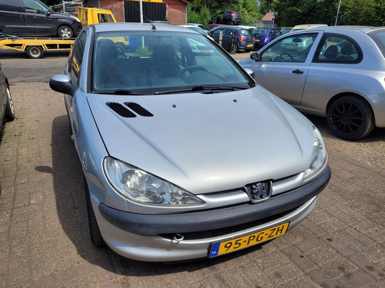 Peugeot 206 1.4 XR Gentry  Apk 20-7-2026