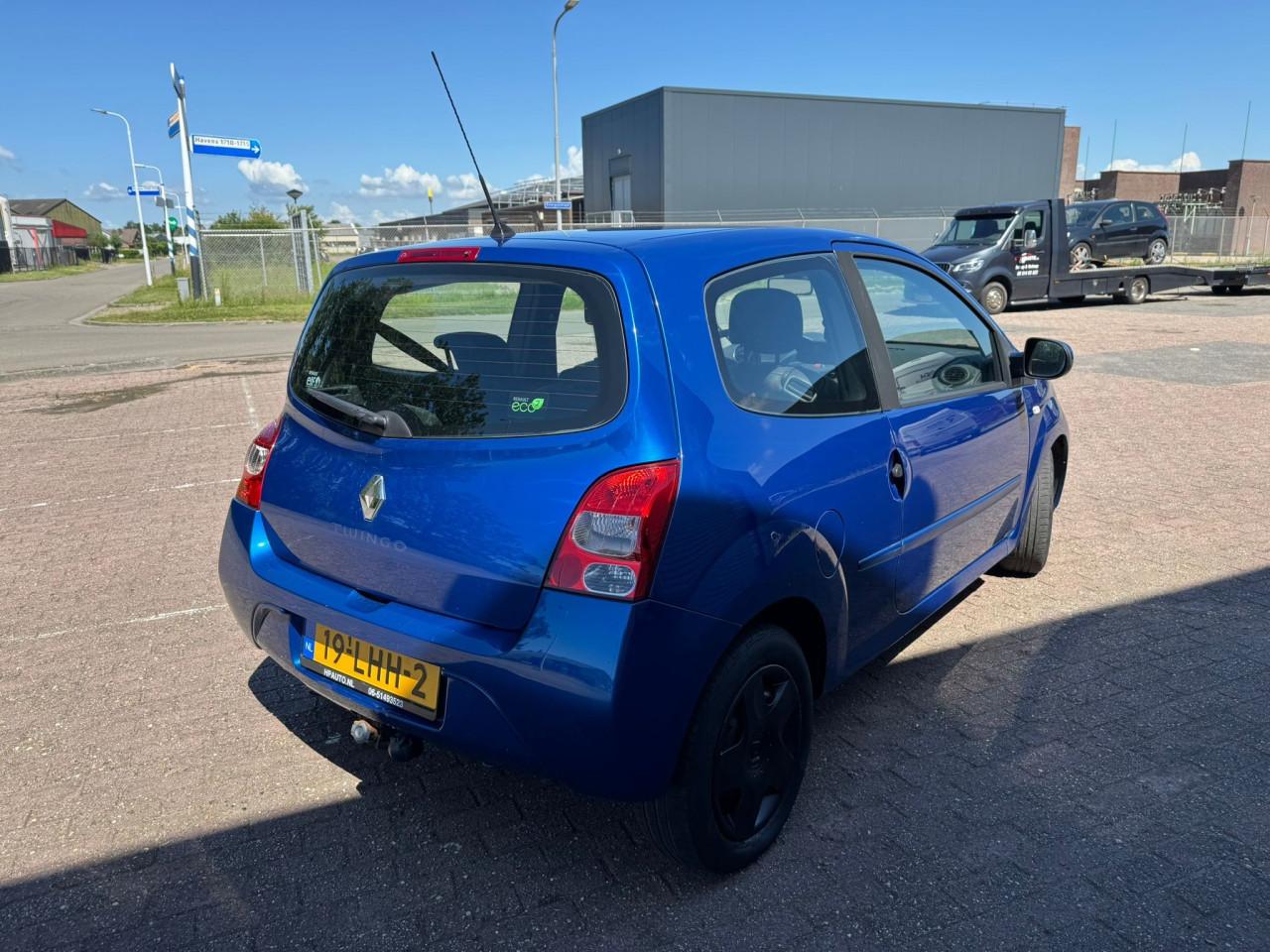 Renault clio bj 2011 2750 euro