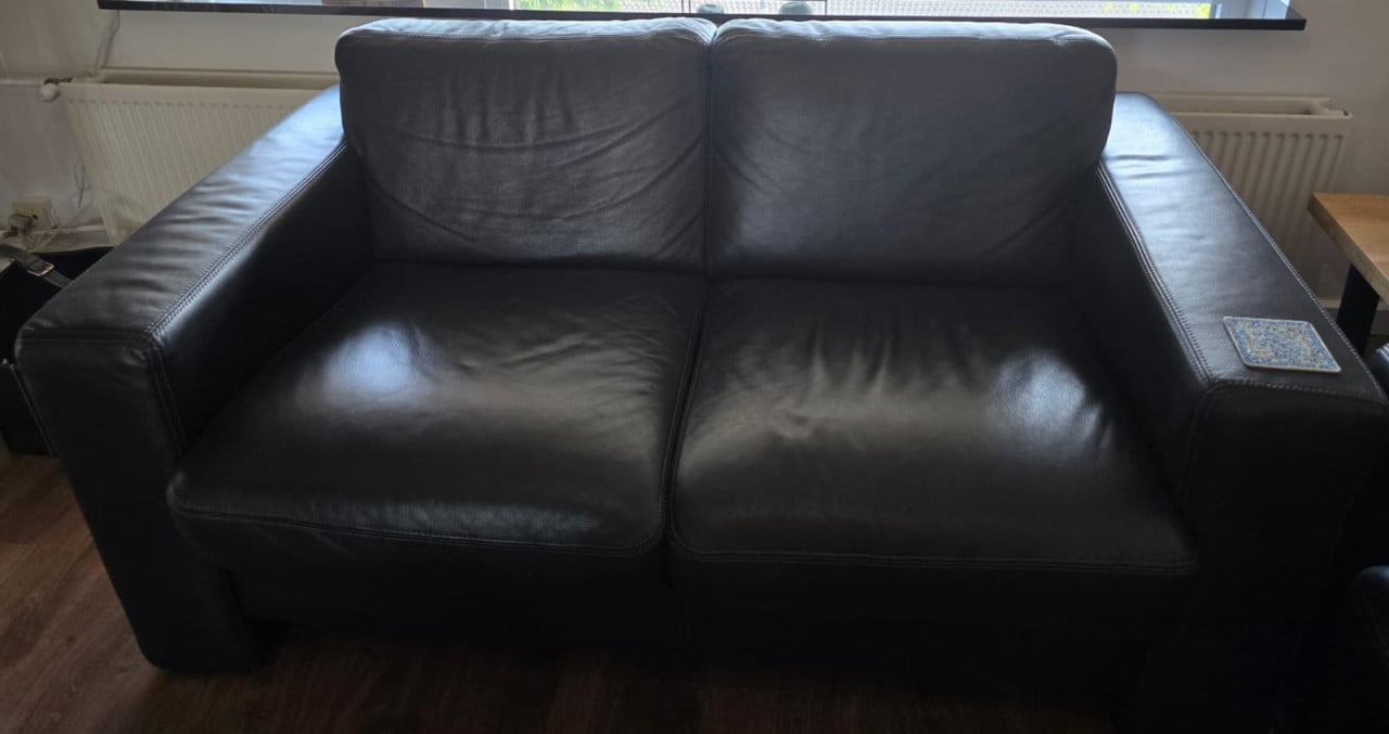 Zwart lederen 2 + 2.5 zits bank