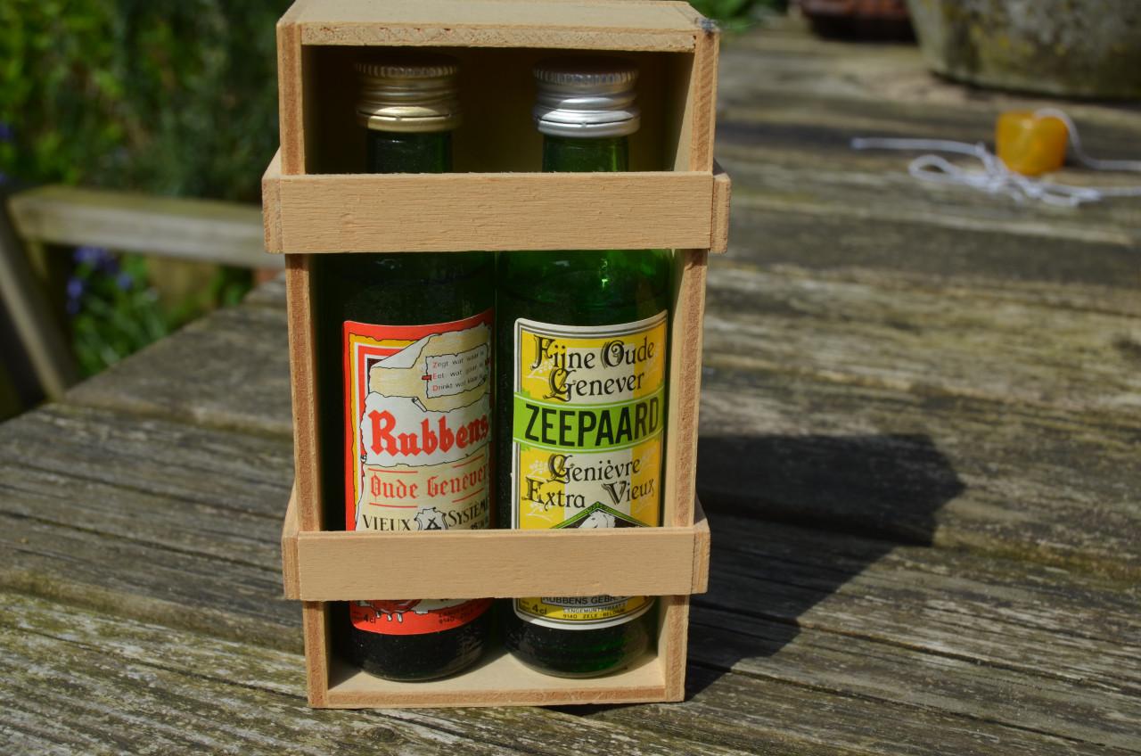 Diverse miniatuur flesjes meest Belgische jenever (3)
