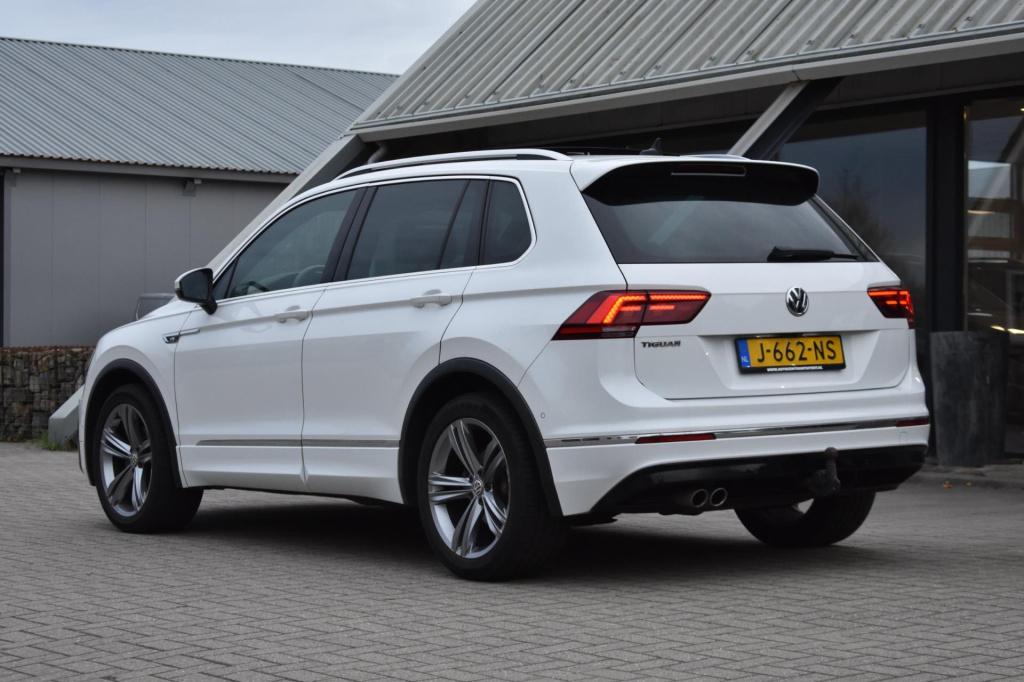 Volkswagen Tiguan 1.5 tsi act r-line | trekhaak | camera | dealer onderhoud