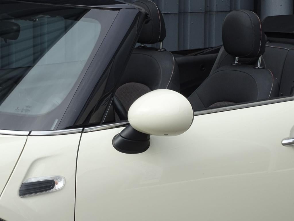 Mini Cooper Cabrio mini 1.5 pepper serious business