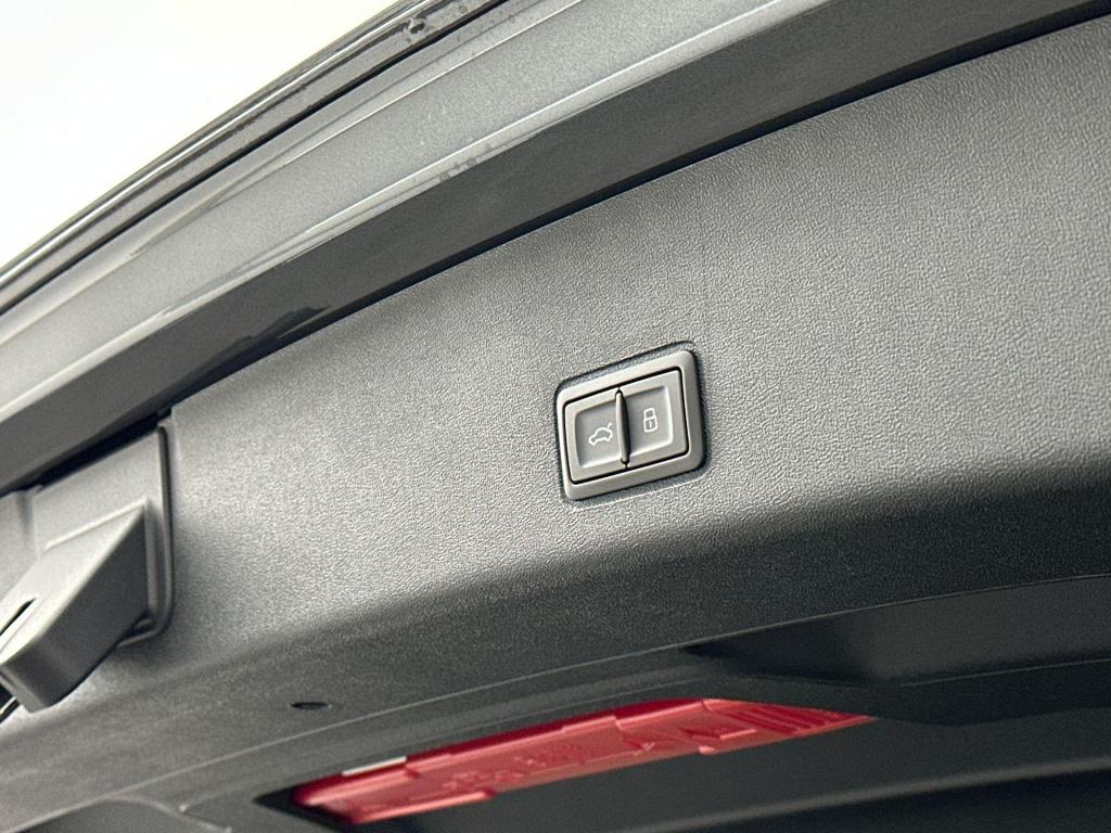 Audi Q3 s edition e-hybrid 200 kw / 272 pk hatchback 6 ver