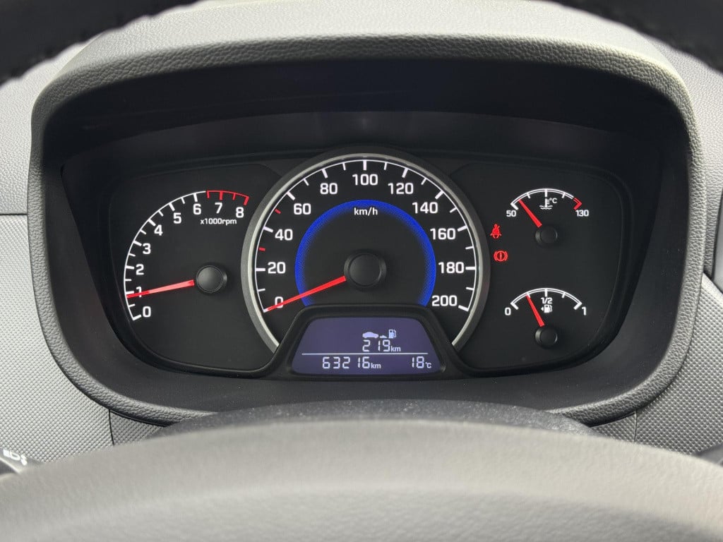 Hyundai I 10 1.0i premium | navigatie | camera | stuur- + stoelverwarming |