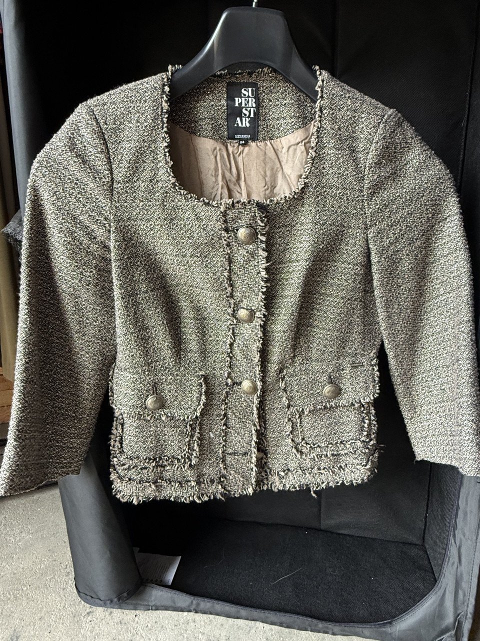 Diverse blazers/jasjes, €15 per stuk,