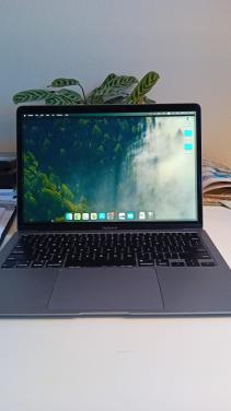 Macbook Air 13" - 8GB Ram - SSD 256GB - 2020