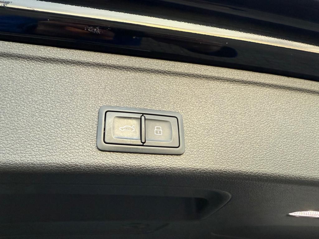 Audi A4 avant 1.4 tfsi sport s line black edition