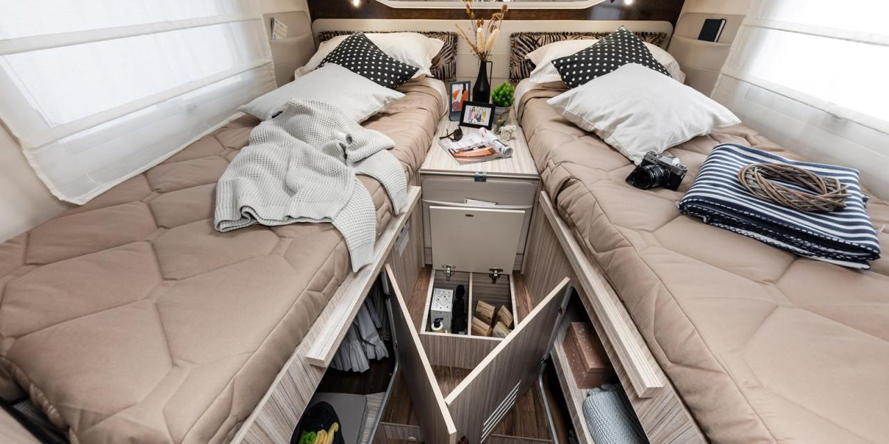 Elnagh T-Loft 530 - Lengtebedden - Automaat - 5-persoons - 2024