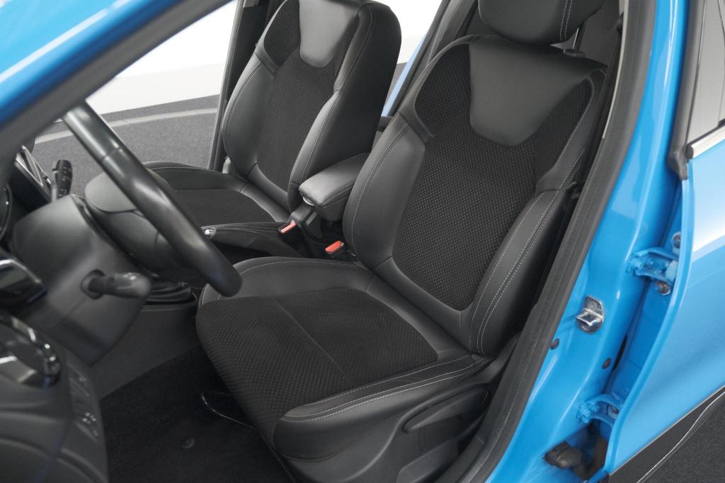 Renault Clio estate tce 90 intens | navigatie | parkeersensoren | half lede