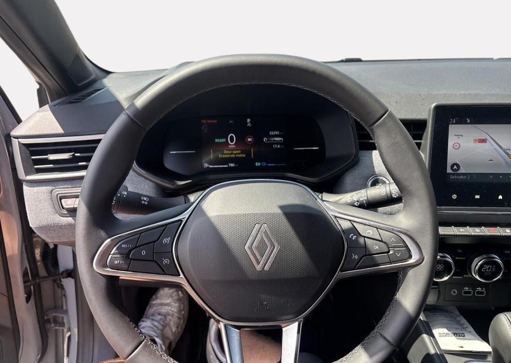 Renault Clio 1.6 e-tech full hybrid 145 techno