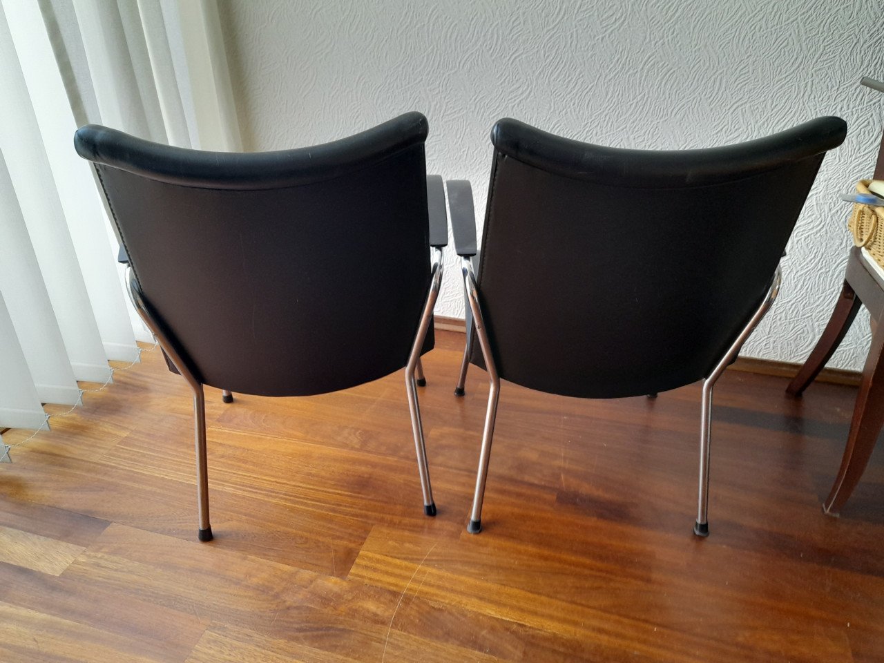 2 design stoelen de Wit