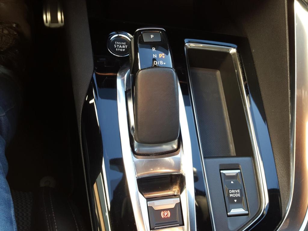 Peugeot 3008 1.6 plug-in hybrid 225pk e-eat8 gt pack apple carplay & androi