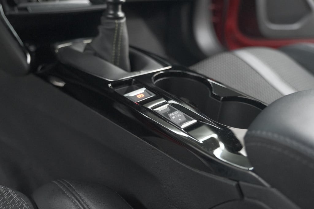 Peugeot 2008 puretech 130 gt-line | trekhaak | camera | apple carplay | par