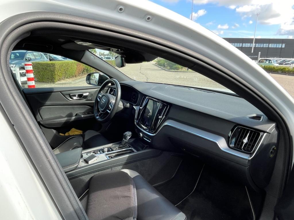 Volvo S60 t4 190pk r-design| 360camera| trekhaak| adap.cruise