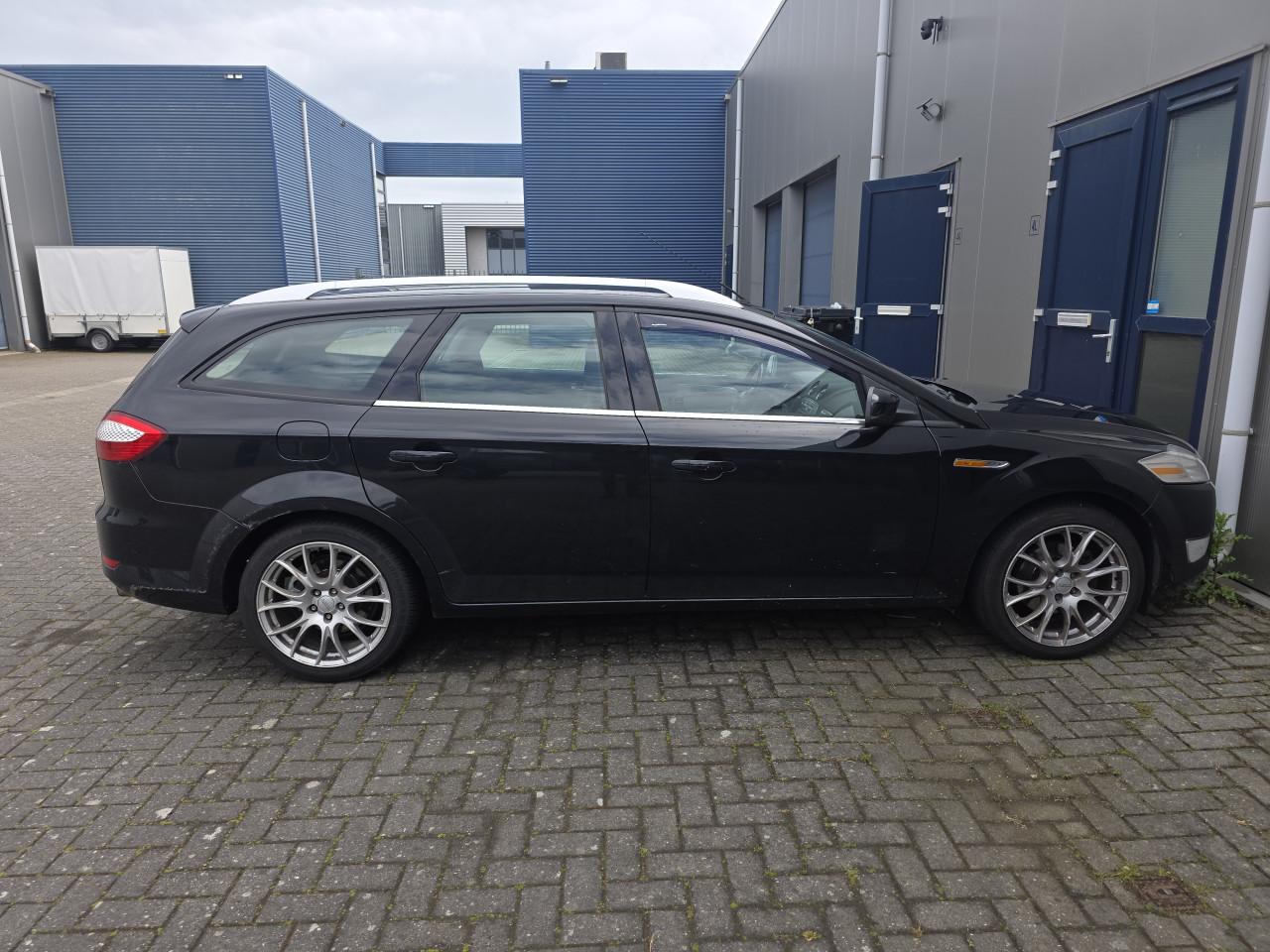 Zeldzaam mooie Ford Mondeo 2.3 toerier