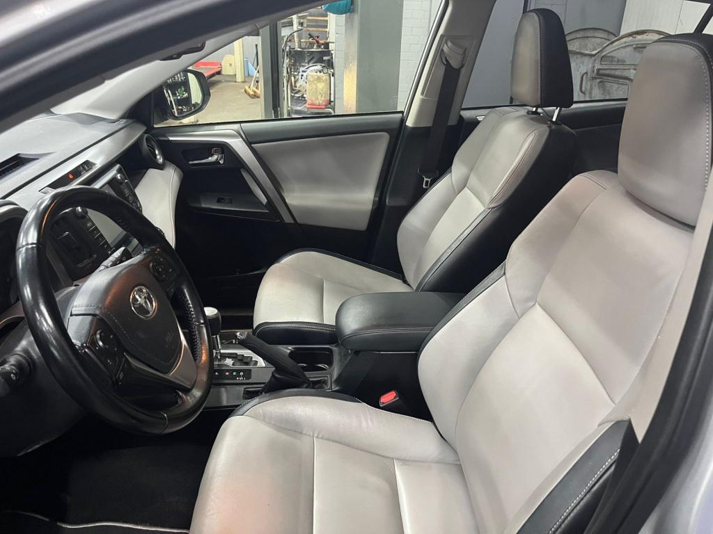 Toyota Rav4 2.5 hybrid executive business | trekhaak | leer | nav!