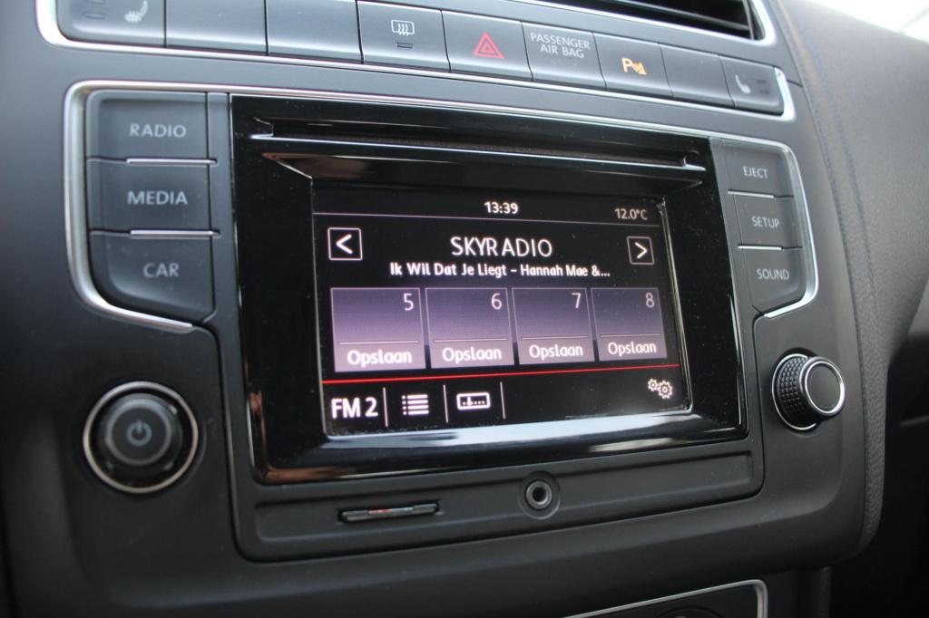 Volkswagen Polo 1.0 mpi comfortline - 5drs - stoel verwarming - pdc rondom 