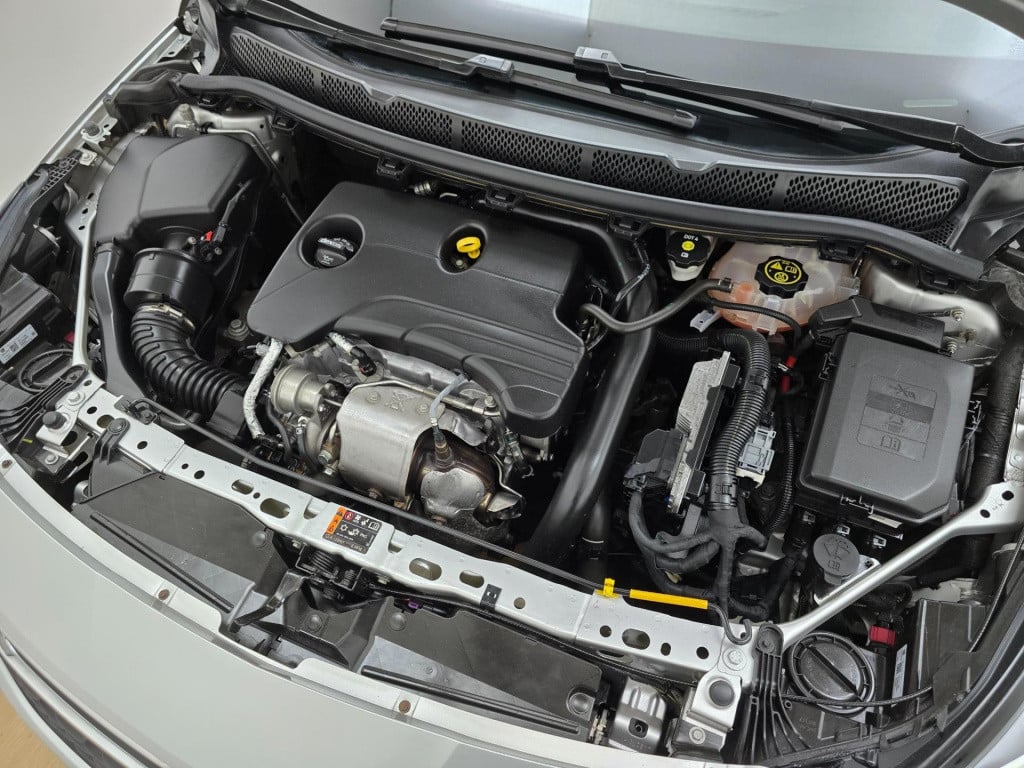 Opel Astra sports tourer occasion 1.0 met trekhaak, parkeercamera en cruise