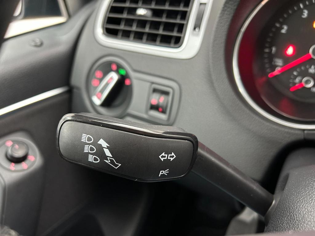 Volkswagen Polo occasion 1.0 comfortline connected series | blauw | airco |