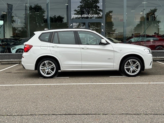BMW X3 xdrive20i high executive l m line sportpakket l panoramadak l leder 