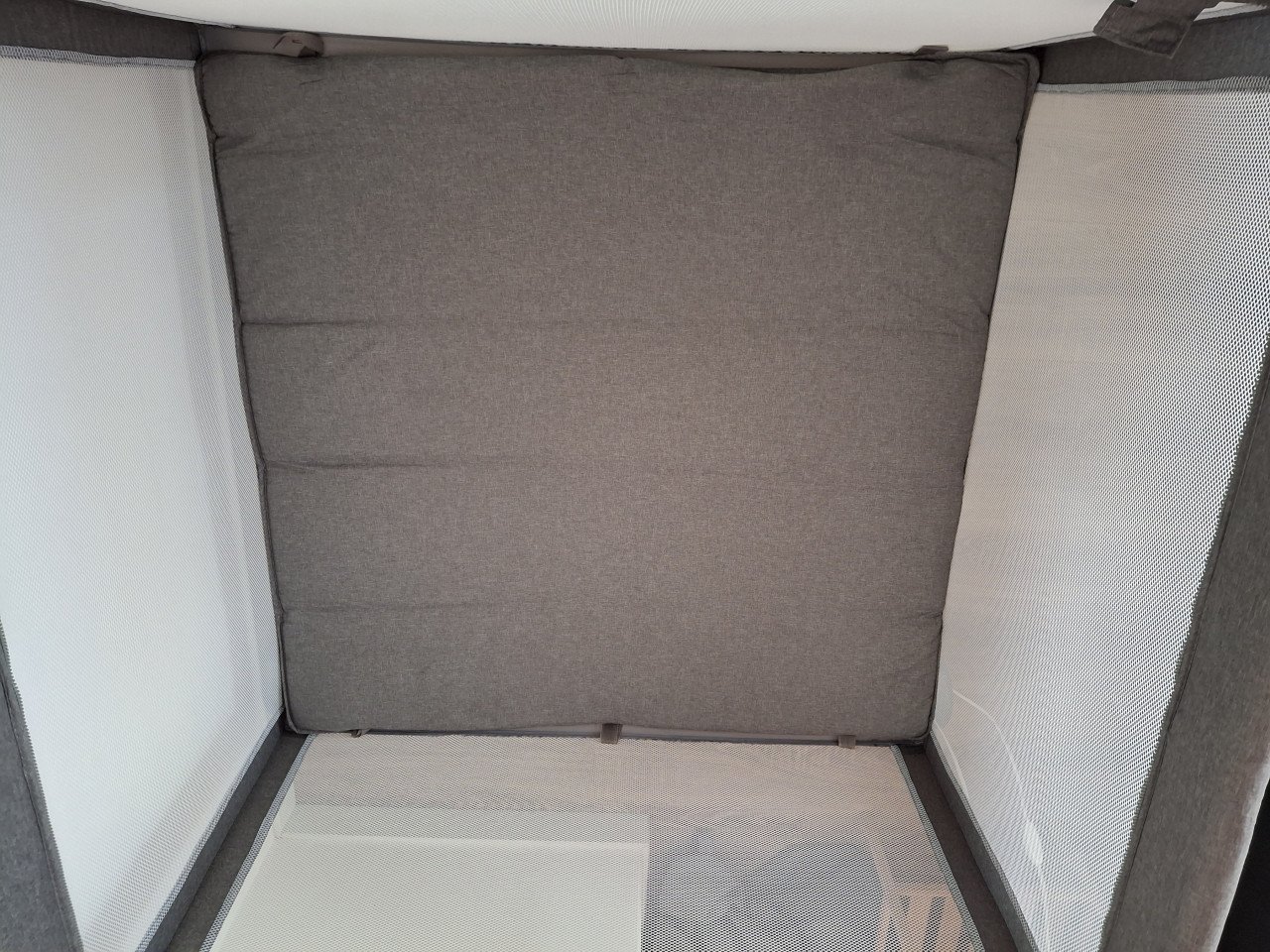 Campingbox/bed vierkant inklapbaar