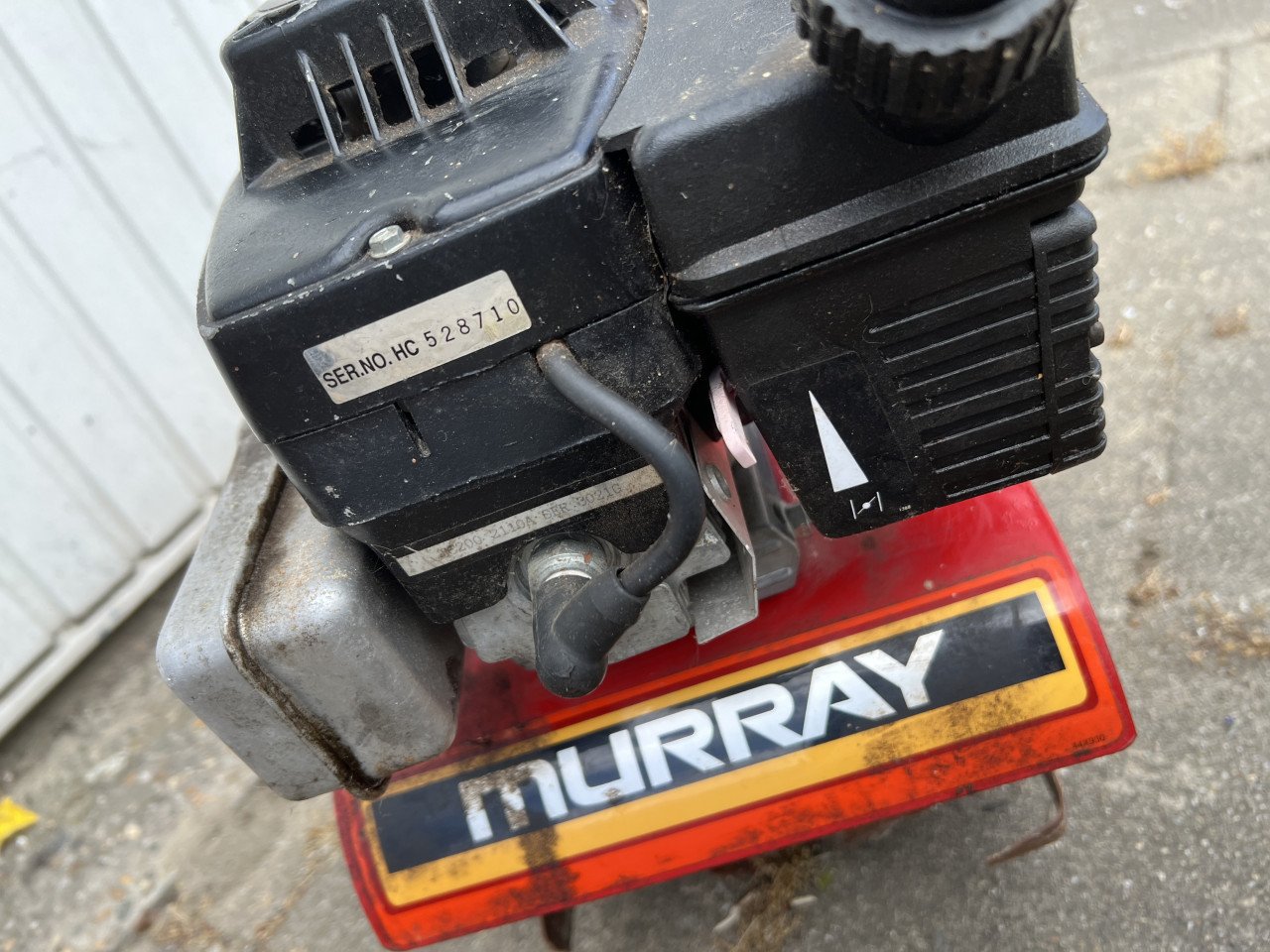 Murray Tuinfrees op benzine motor als nieuw. Winkelprijs €600,-