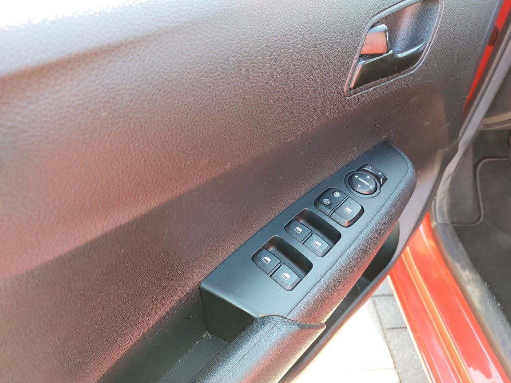 Kia Picanto 1.0 mpi comfortplusline | navigatie | airco |