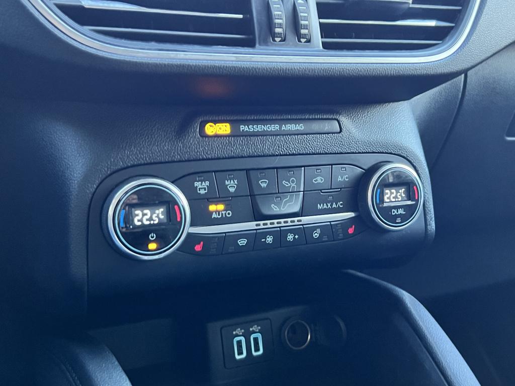 Ford Kuga 2.5 phev titanium | camera | apple/ android carplay | cruise cont