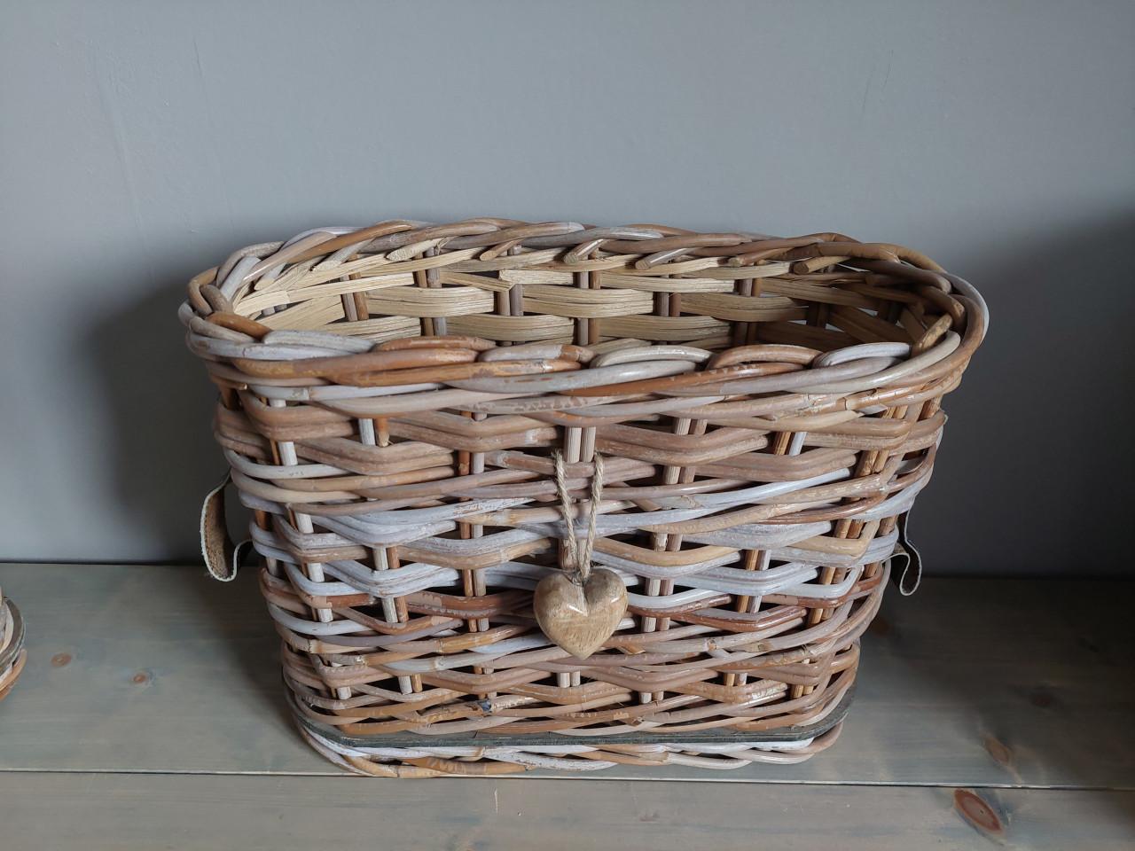 2 mooie rotan manden in zeer goede staat